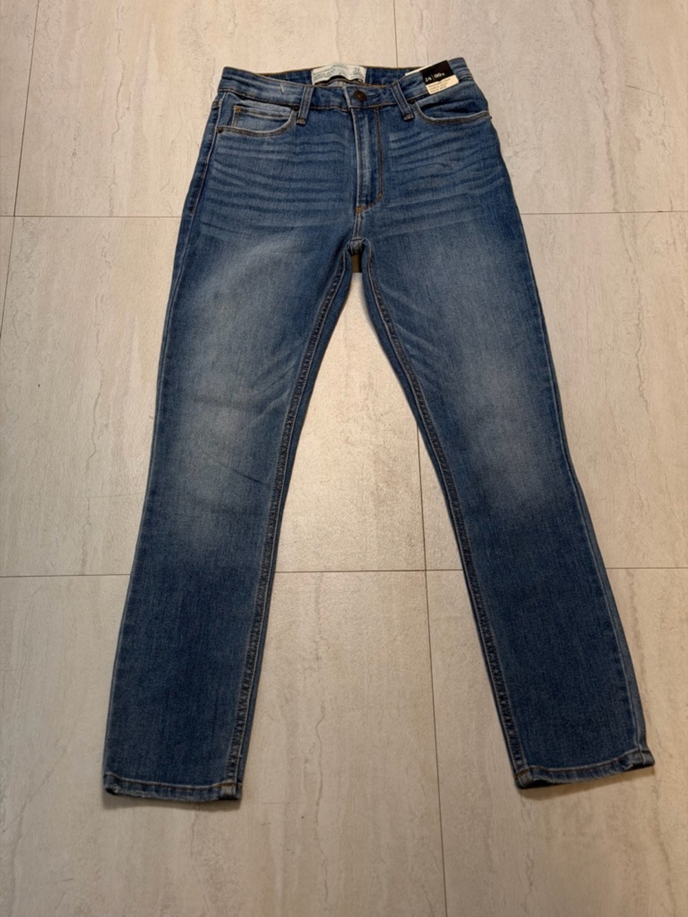 Abercrombie & Fitch Slim Straight Jeans in Mid Blue Wash